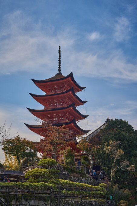 Hiroshima & Miyajima Island Private Guided Tour - Discovering the Itsukushima Shrine on Miyajima Island