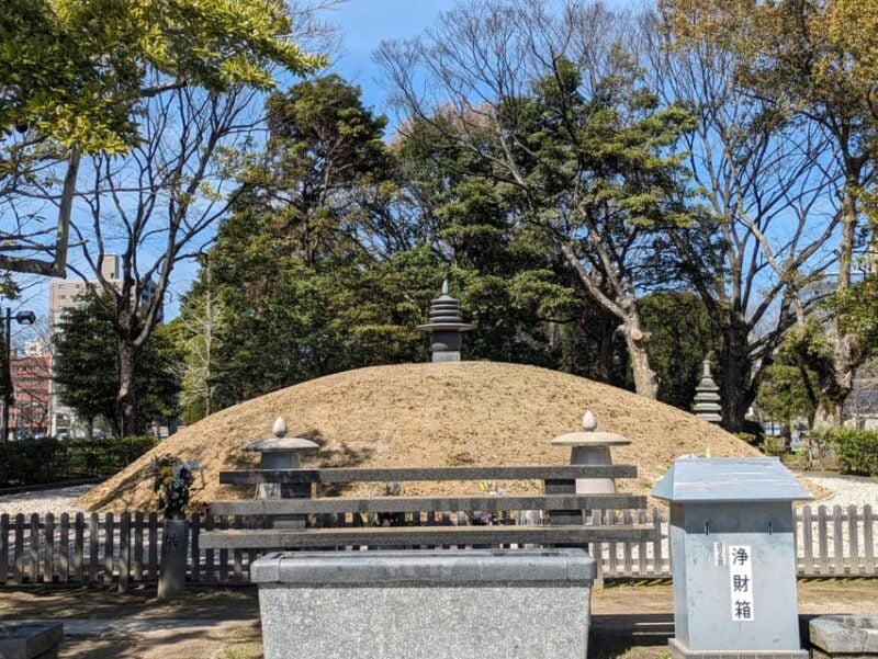 Hiroshima: Peace Memorial and Atomic Bomb Dome Private Tour - Key Points