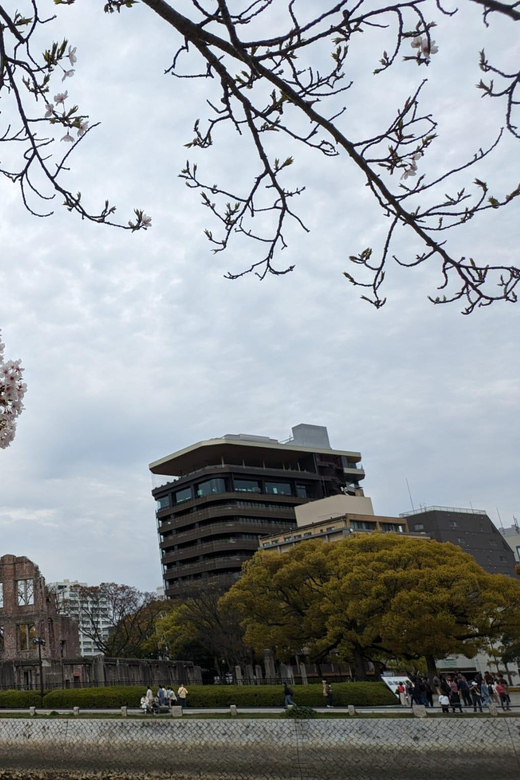 Hiroshima: Peace Memorial and Atomic Bomb Dome Private Tour - Hiroshima National Peace Memorial Hall