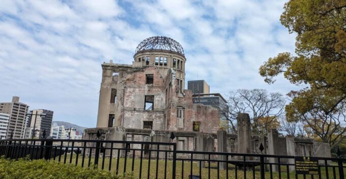 Hiroshima: Peace Memorial and Atomic Bomb Dome Private Tour - Atomic Bomb Dome and Meeting Point