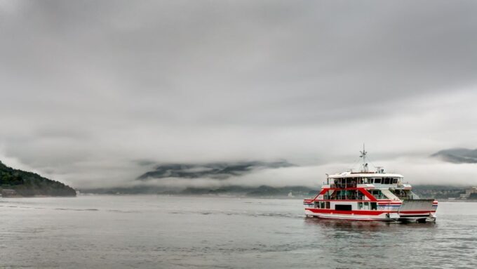 Hiroshima: Peace Memorial, Itsukushima and Miyajima Tour - Senjokaku Pavilion