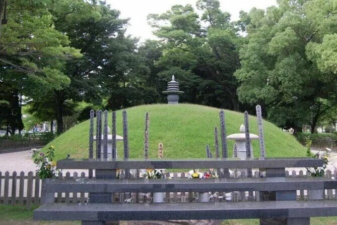 Hiroshima Peace Memorial Park & Hiroshima Castle: A Scenic Walk - An Insightful Introduction to Hiroshima