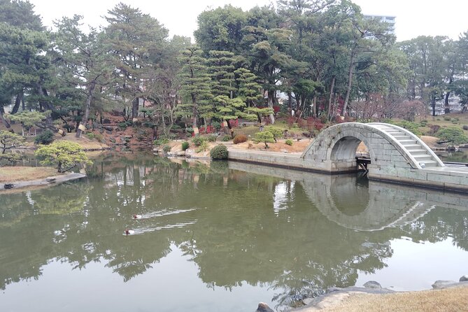 Hiroshima Shukkei-En Garden With Local Guide 90MIN - Inclusions
