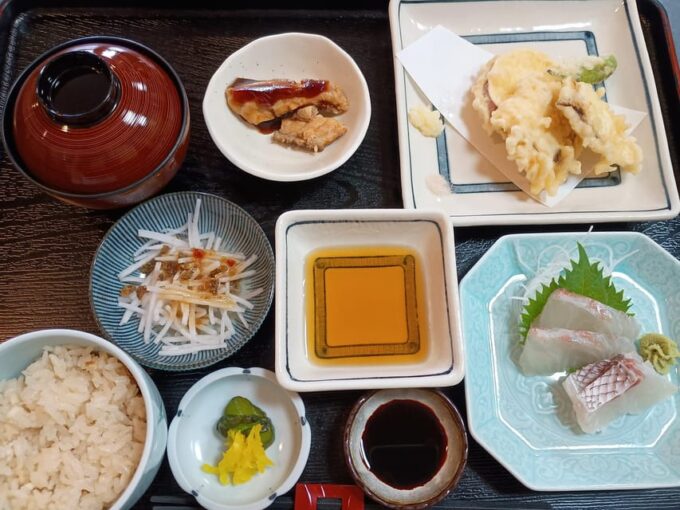 Hiroshima: Tomonoura Nostalgic Port Town Private Tour - Ghibli-Related Attractions in Tomonoura