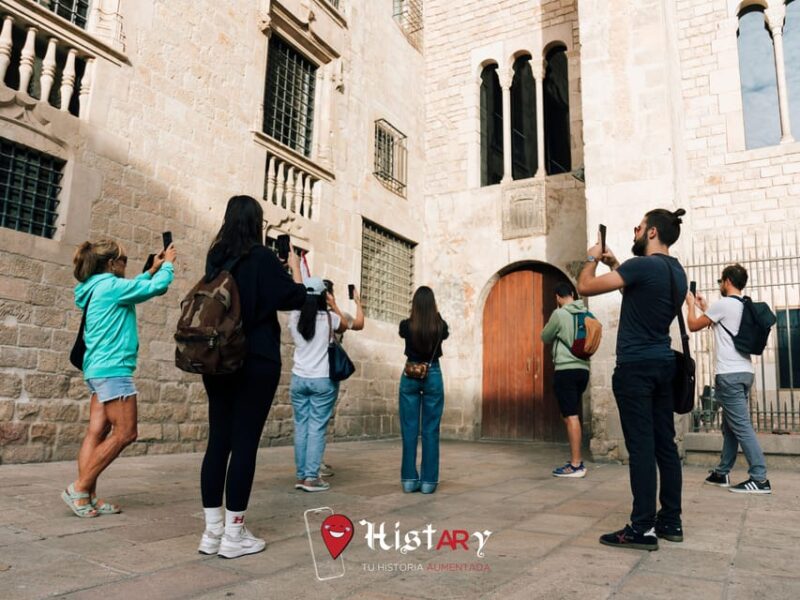Histary: Guided Tour Through the Gothic Quarter With Augmented Reality - Laughter and Learning Hand-in-Hand