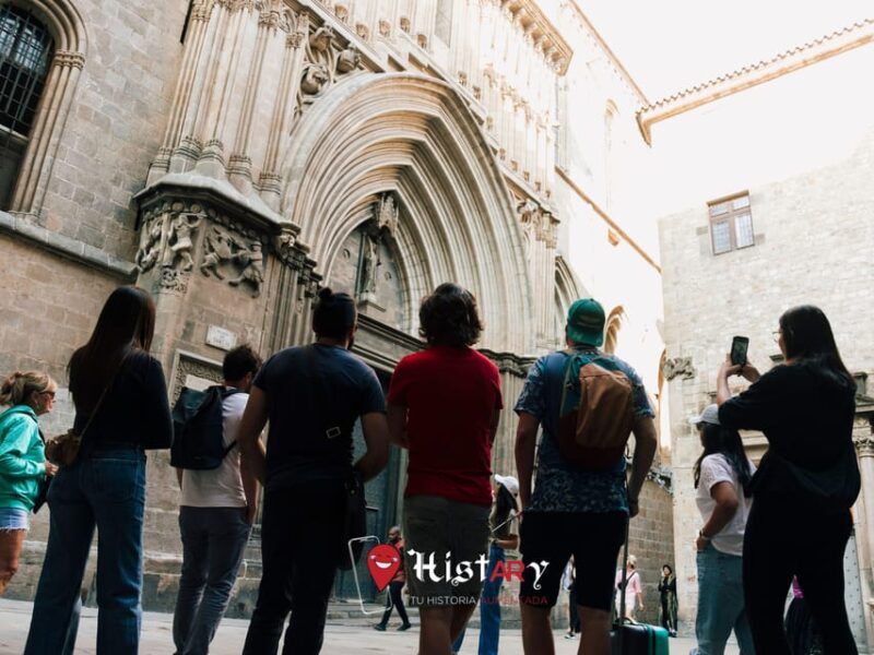 Histary: Guided Tour Through the Gothic Quarter With Augmented Reality - Discovering the Gothic Quarters Hidden Gems