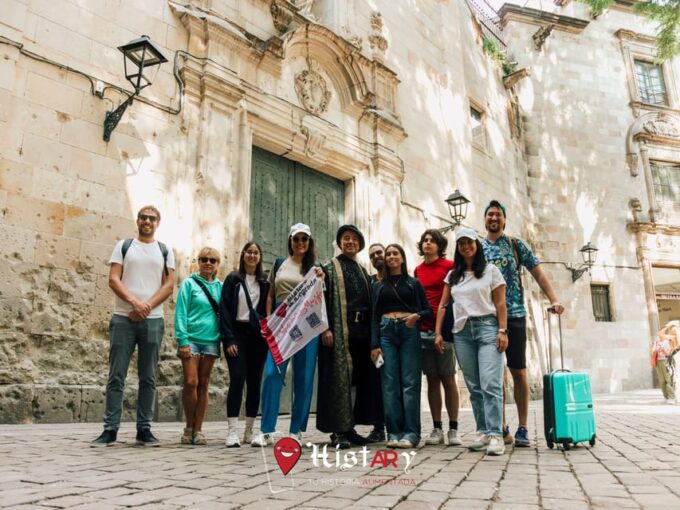Histary: Guided Tour Through the Gothic Quarter With Augmented Reality - Embracing a Refreshing Perspective on History