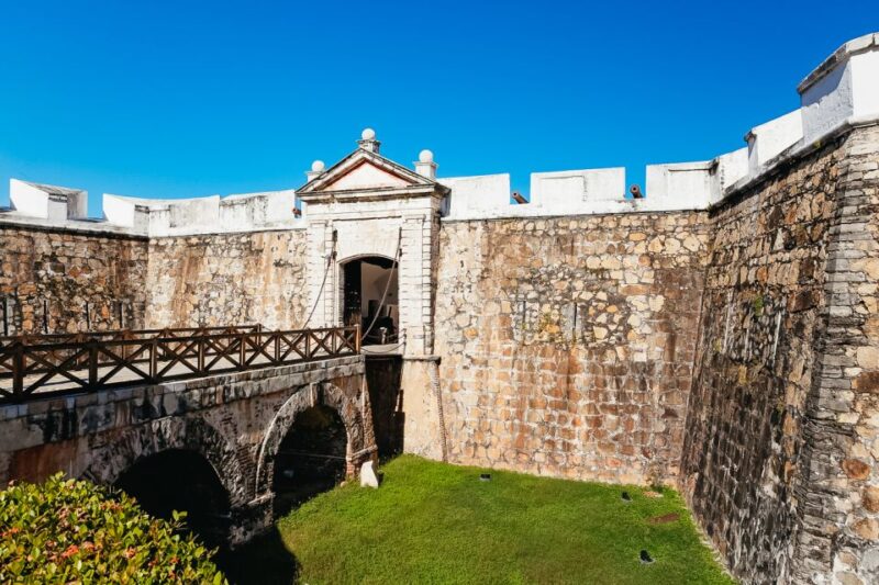 Historic and Cultural Tour of the Best of Acapulco - Highlights and Insights