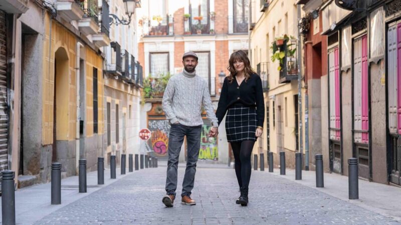 Historic and Famous Barrio De Las Letras Photo & Tapa Tour - Experience Highlights