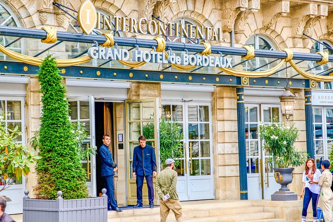 Historic Bordeaux: Exclusive Private Tour With a Local Expert - Meeting Point and End Location