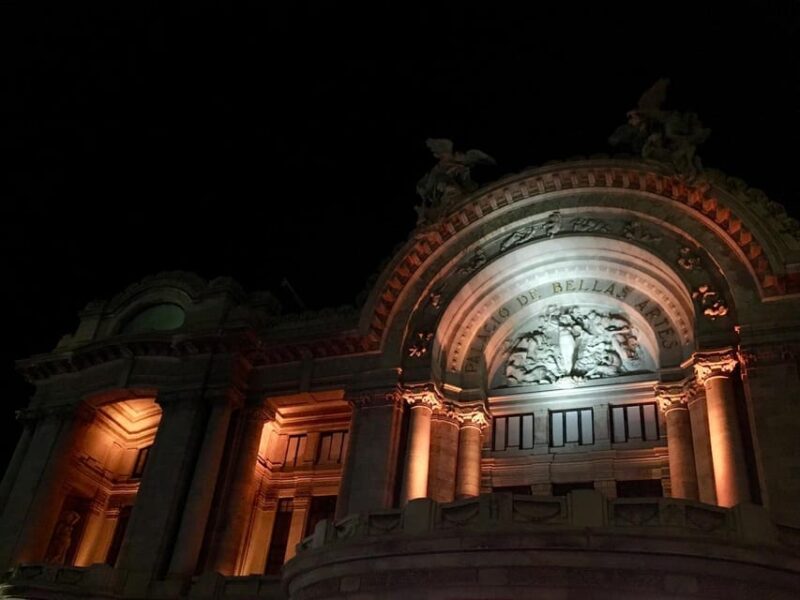 HISTORIC CENTER: Walking Tour CDMX - Cultural Experience