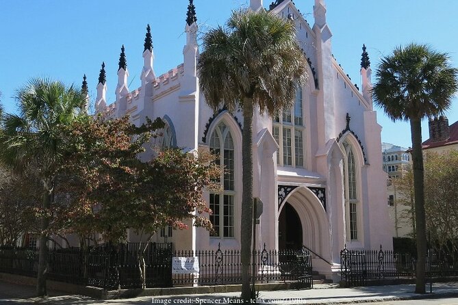Historic Charleston: 2-hour Private Highlights Walking Tour - Tour Logistics and Accessibility