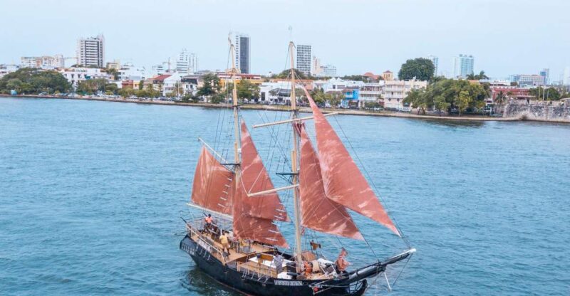 Historic Fort+Island BeachTrip on a Pirate Ship+Lunch&Drinks - Important Information