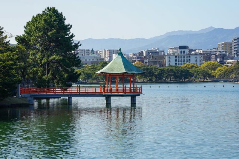 Historic Fukuoka: Castles, Shrines & Canal City Walk - Kushida-jinja Shrine: Spiritual Sanctuary
