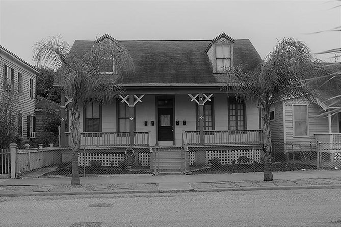 Historic Galveston Ghost Tour - A Guided Walking Experience