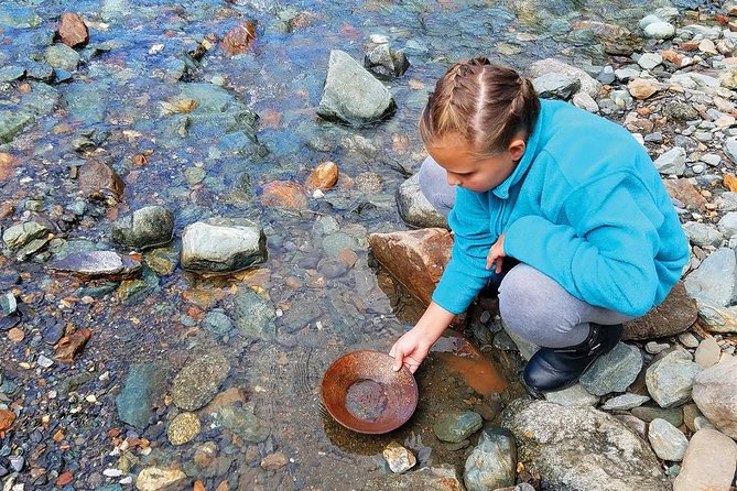 Historic Gold Panning Adventure & Salmon Bake - Juneau City Tour
