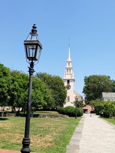 Historic Highlights of Newport,Ri With With the Gilded Age - Colonial District and Historical Homes