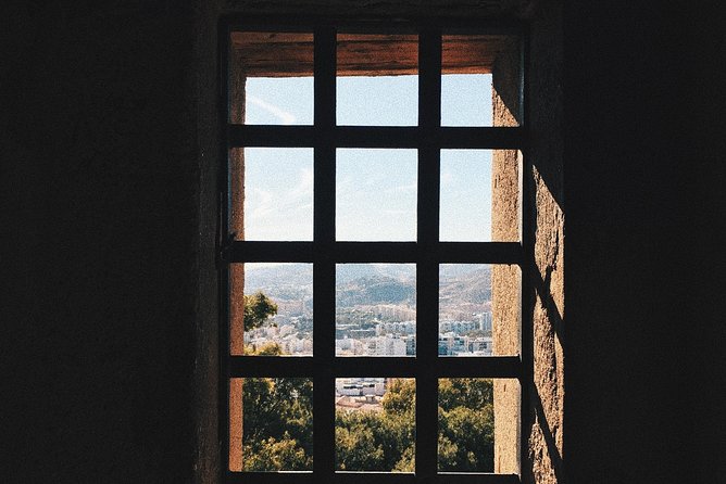 Historic Malaga: Exclusive Private Tour With a Local Expert - Meeting and Ending Points