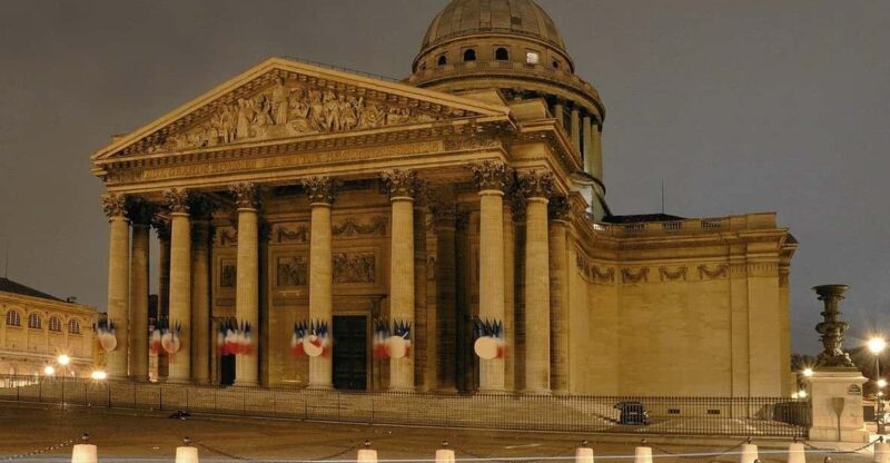 Historic Mouffetard Tour in Paris - Pétanque & Wine Tasting - Itinerary Highlights