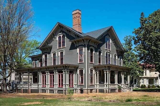 Historic Oakwood: History & Architecture Tour - The Experience in Context