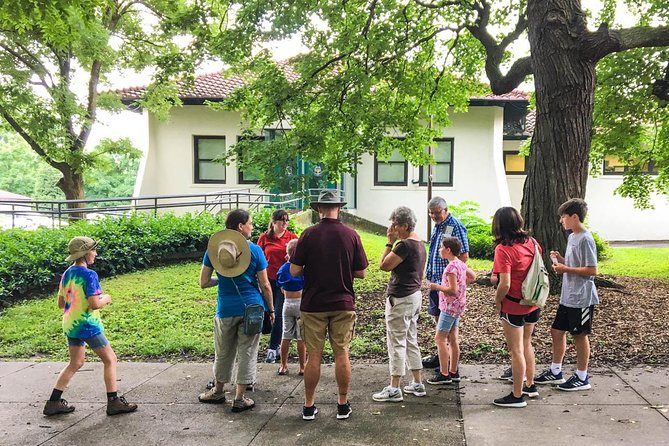 Historic Old Louisville Walking Tour - Meeting Point