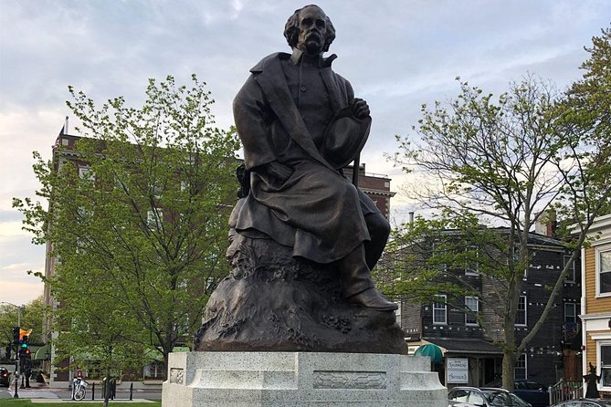 Historic Overview of Salem Walking Tour - Tour Highlights and Landmarks