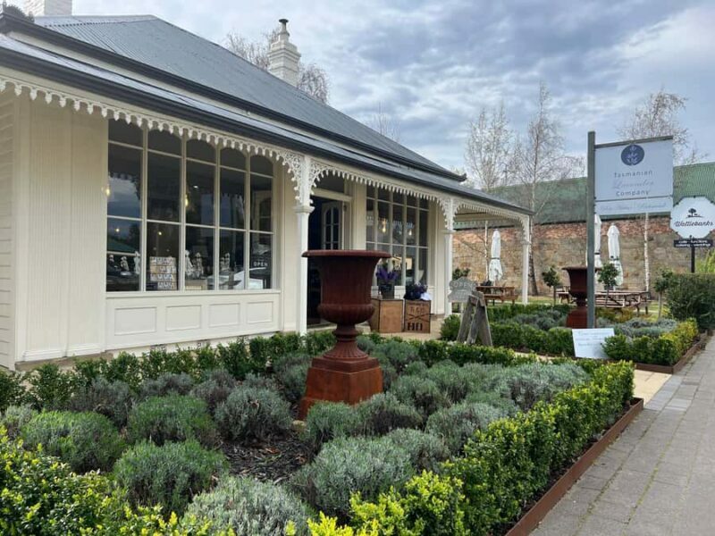 Historic Richmond Village Half-Day Coach Tour - What Makes This Tour Stand Out