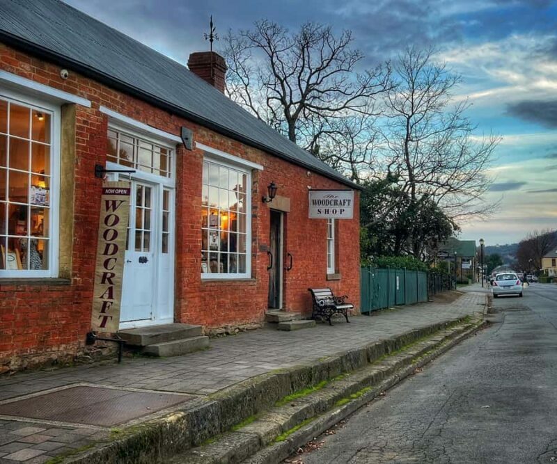 Historic Richmond Village Half-Day Coach Tour - FAQ