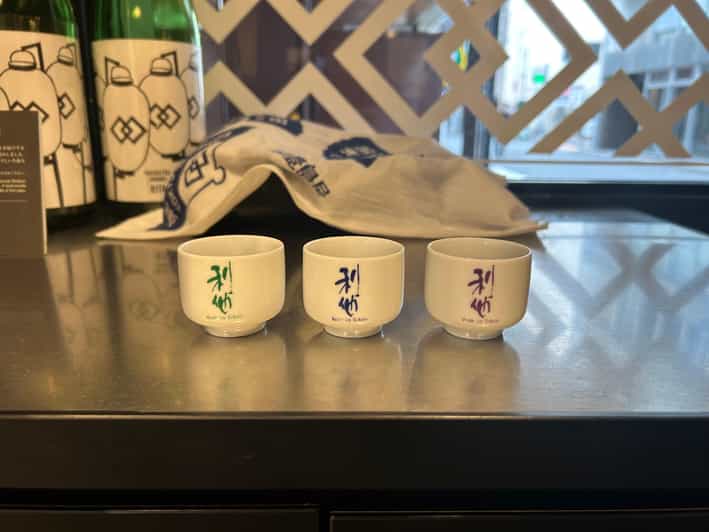 Historic Tokyo Sake Tasting Experience - Inclusions