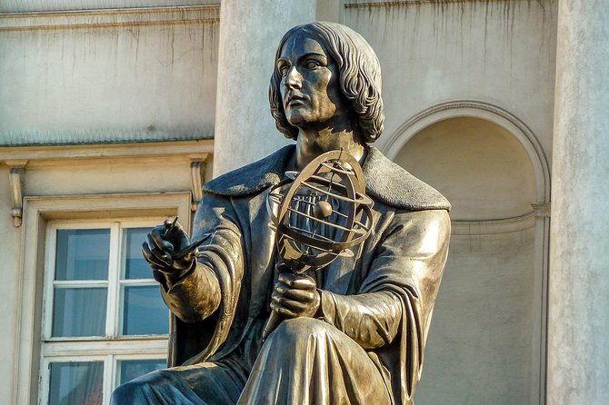 Historic Warsaw: Exclusive Private Tour With a Local Expert - Meeting Point and End Point
