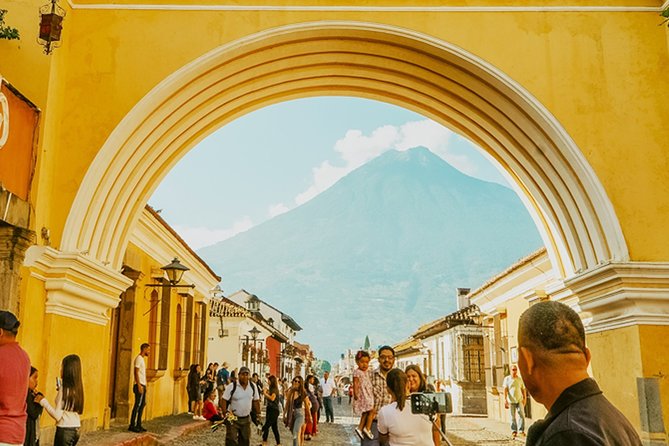 Historical and Cultural Walking Tour of Antigua Guatemala - Taking in Antiguas History