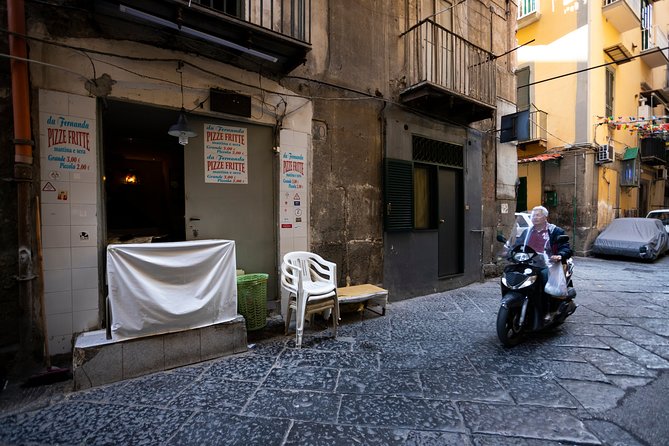 Historical and Street Art Walking Tour of Naples - Open Museum of Street Art