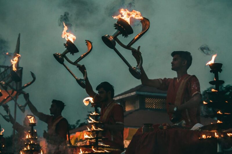 Historical Ayodhya, Prayagraj With Varanasi Tour (04n/ 05d) - Key Points