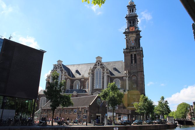 Historical Bike Tour English Français Español Deutsh - Admiring Quirky Architecture and Attractions