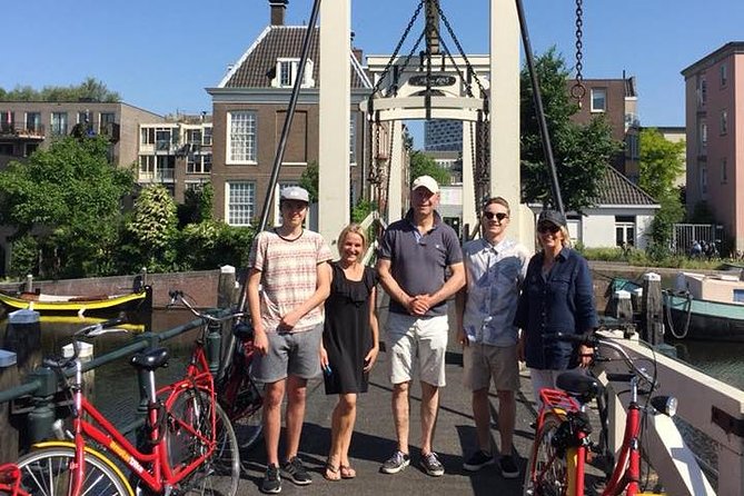 Historical Bike Tour English Français Español Deutsh - Meeting Point and Transportation Options