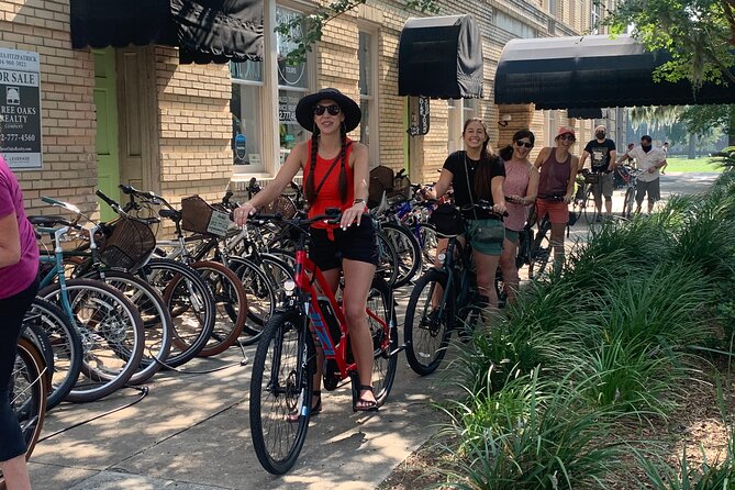 Historical Bike Tour of Savannah and Keep Bikes After Tour - Exploring Savannahs History