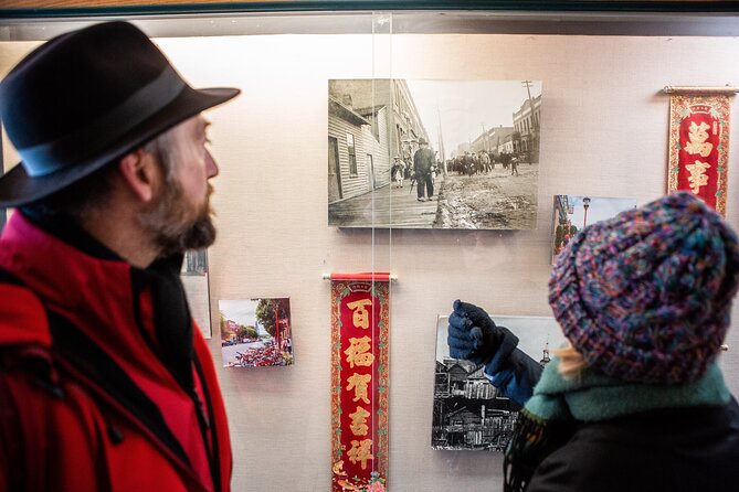 Historical Chinatown Walking Tour - Visiting Tam Kung Temple
