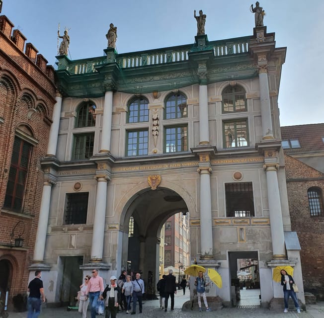 Historical City Center Tour Gdansk in German - Meeting Point