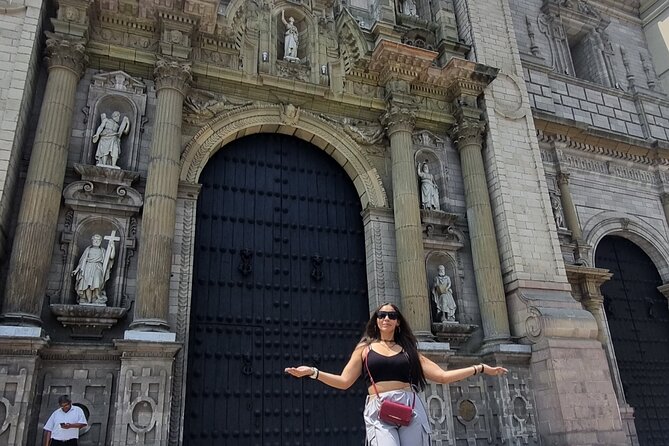 Historical City Tour of Lima, Miraflores and Catacombs - Accessibility and Requirements