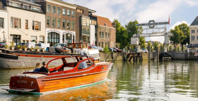 Historical Dordrecht: Private Tour With Local Guide - Private Local Guide