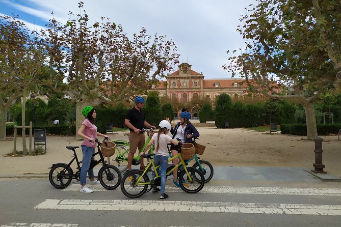 Historical E-bike Tour in Barcelona - Age and Height Requirements