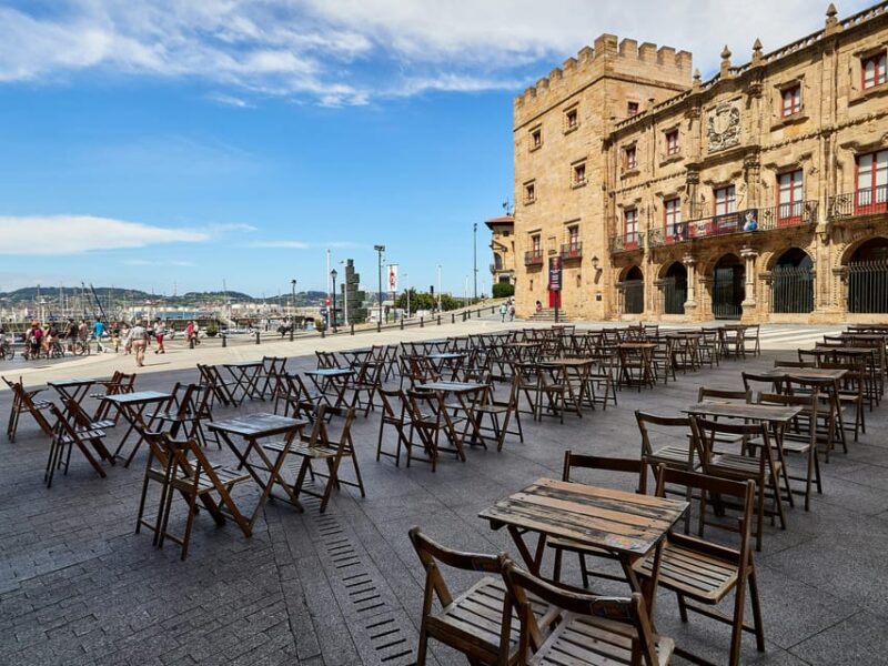 Historical Gijon Tour (Gamified) - Trivia Game Challenge