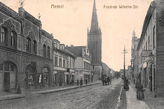 Historical Klaipeda Old Town Tour In the Lost City of Memel - Accessibility and Participation