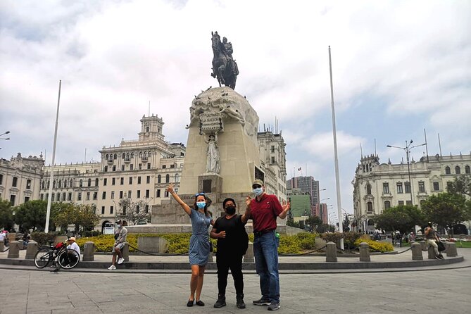 Historical Lima Downtown & Catacombs Tour - Exploring the Catacombs