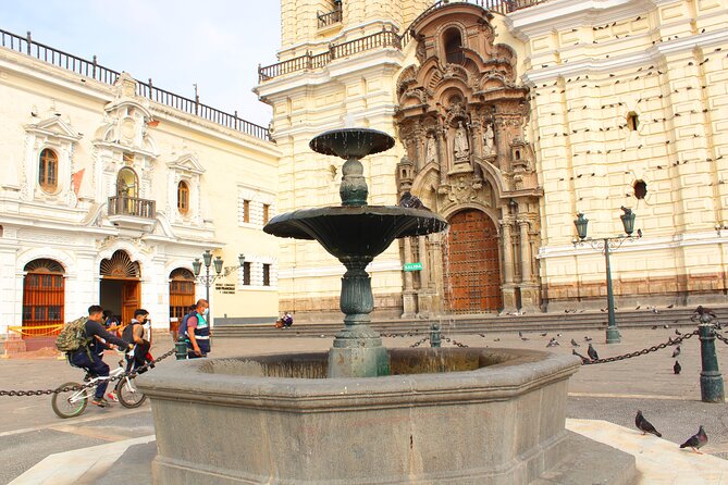 Historical Lima Downtown & Catacombs Tour - Pickup and Meeting Points