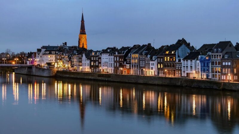 Historical Maastricht: Private Tour With Local Guide - Guided Tour Details