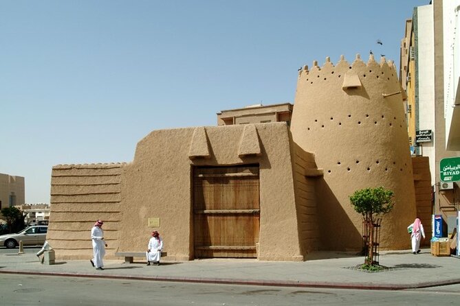 Historical Riyadh Self-Guided Audio Walking Tour - Meeting and Accessibility