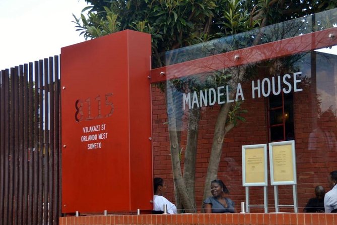Historical Soweto & Apartheid Museum Tour - Transportation and Accessibility