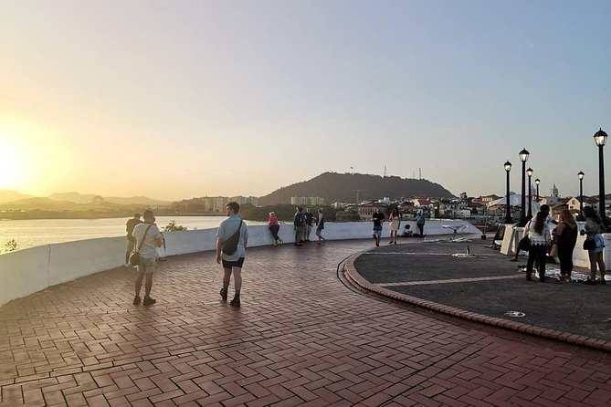 Historical Walking Tour in the Old Town - Meeting Point and Duration