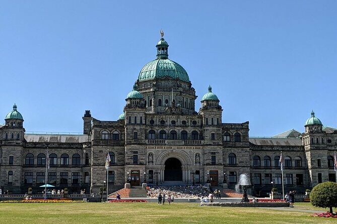 History and Bites of James Bay Audio Guided Walking Tour - A Deep Dive into the James Bay Experience